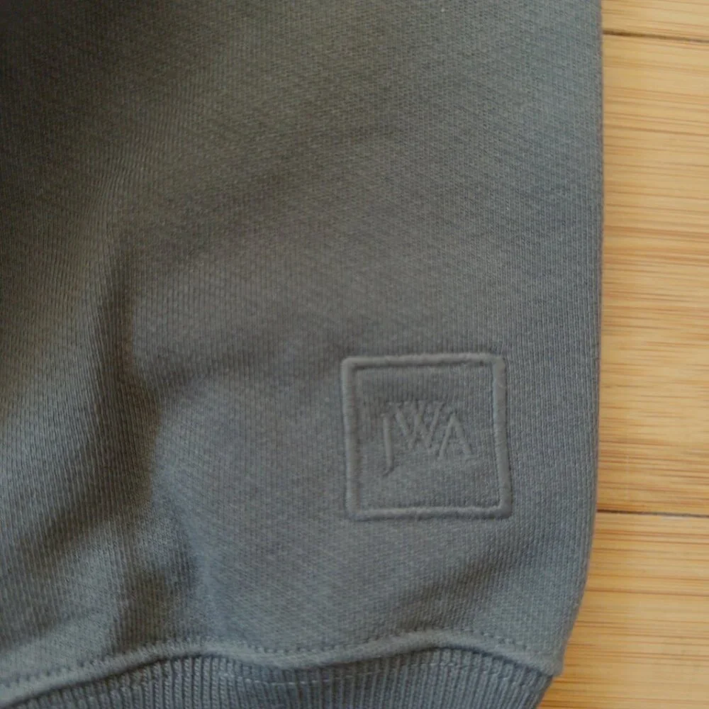 Uniqlo JW Anderson Boxy Sweatshirt Dark Gray Cotton Logo Crew Neck size S M - Picture 7 of 7